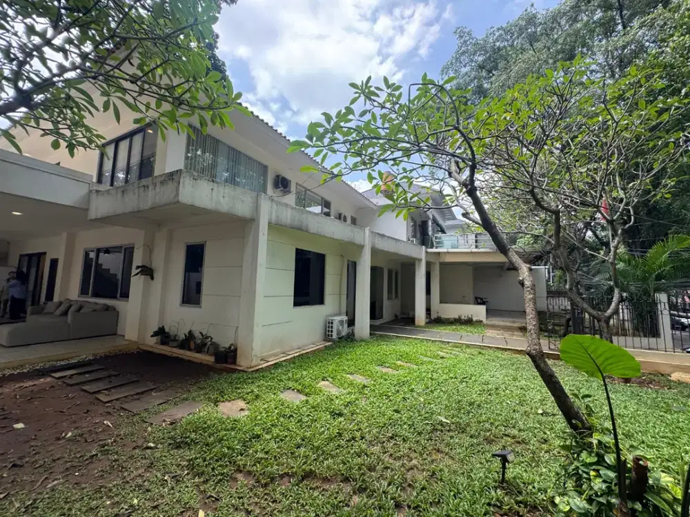 Dijual Rumah di Jl Kerinci. Kebayoran Baru. Jakarta Selatan