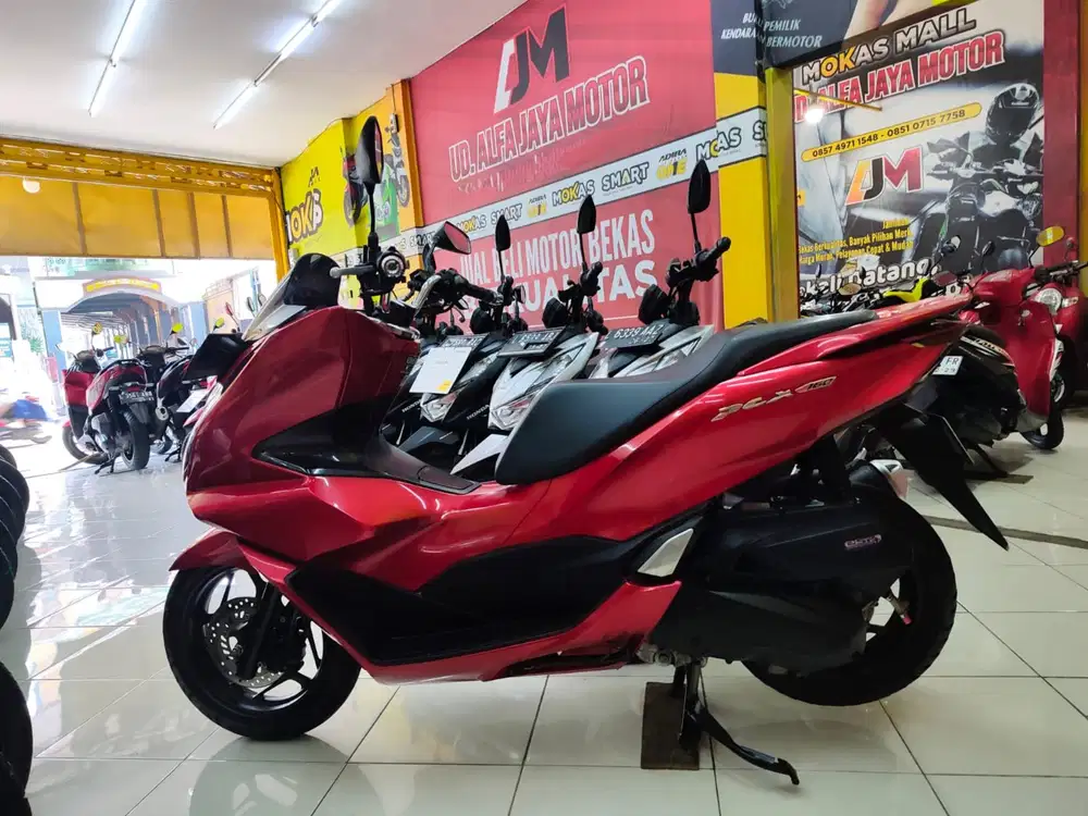Honda PCX 160 CBS tahun 2023