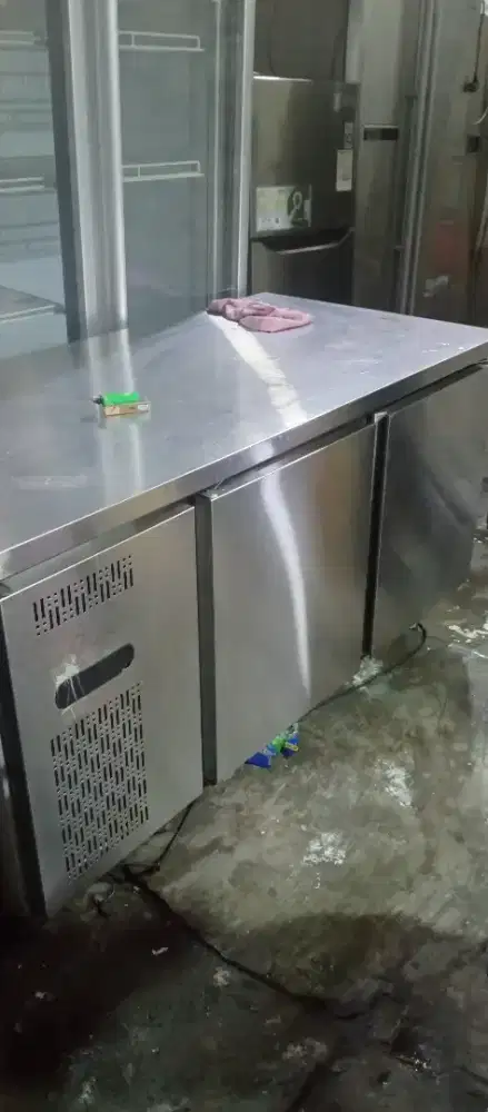 Indekonter chiler 2 pintu