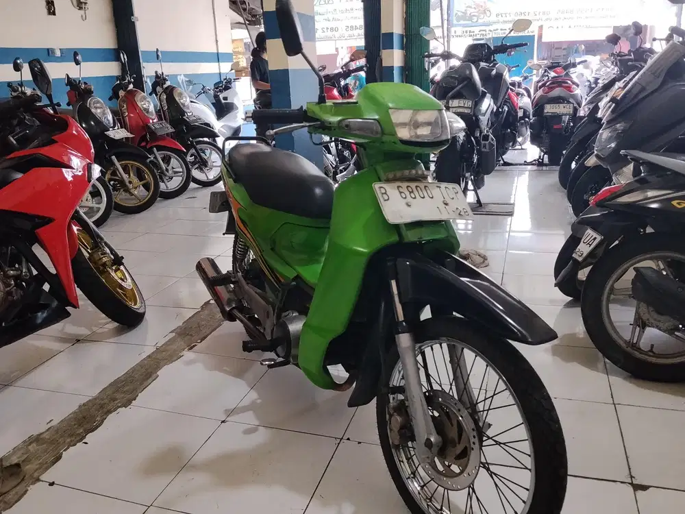 (1) Kawasaki Kaze R 2004