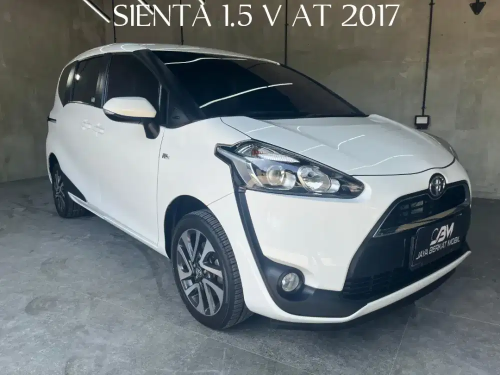 Toyota SIENTA 1.5 V MATIC 2017