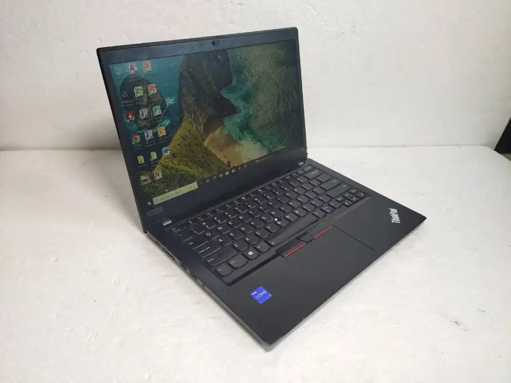 Lenovo Thinkpad T490s core i7-8565U RAM 16GB SSD 512GB Touchsreenn