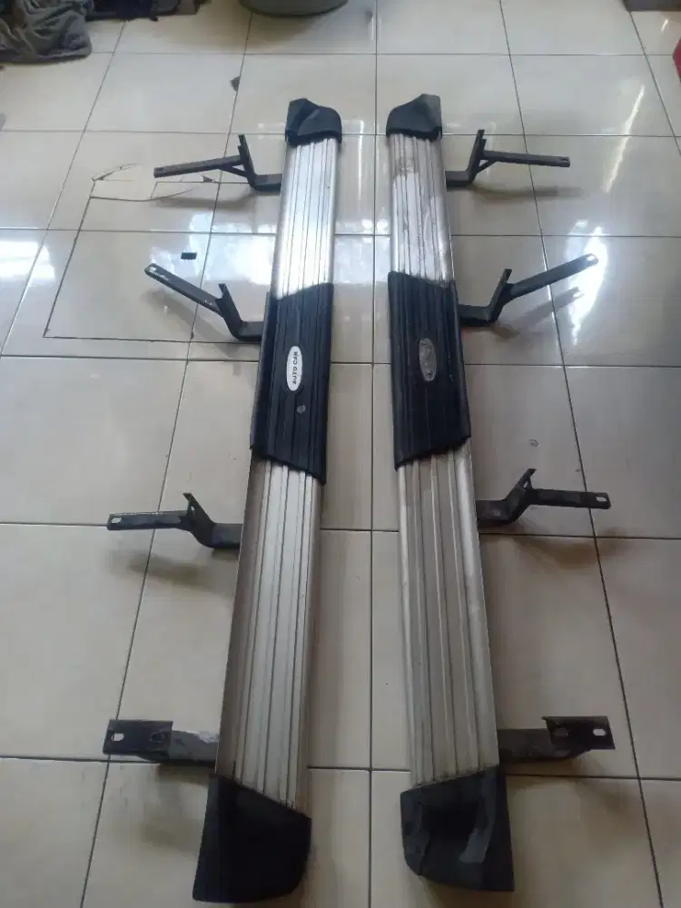 Fudteo kaki untuk mobil Avanza,Xenia,inova