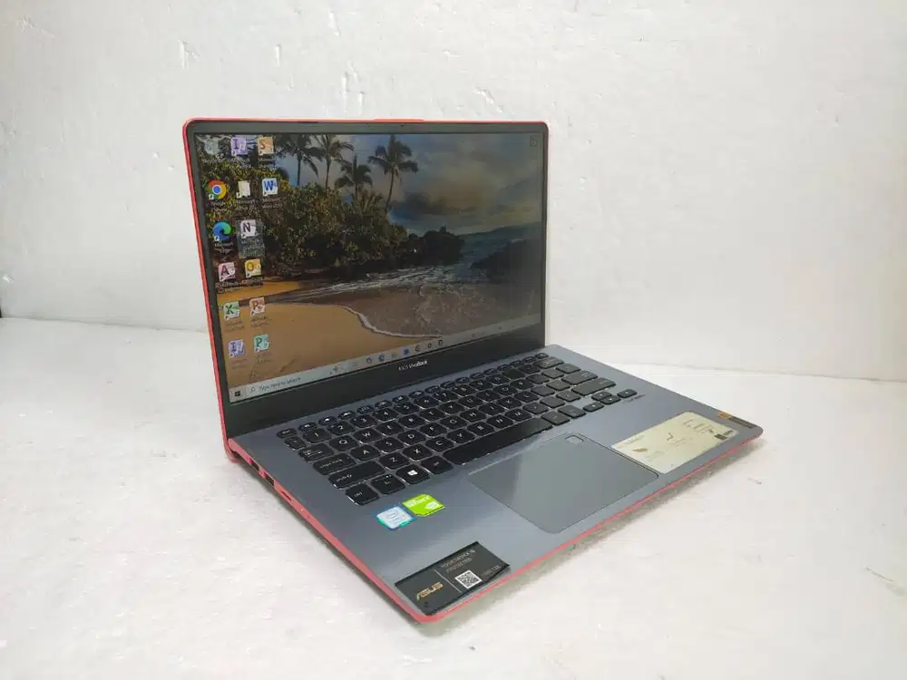 MSI GL62M 7RDX core i7-7700HQ RAM 16GB SSD 512GB Keyboard Backlight