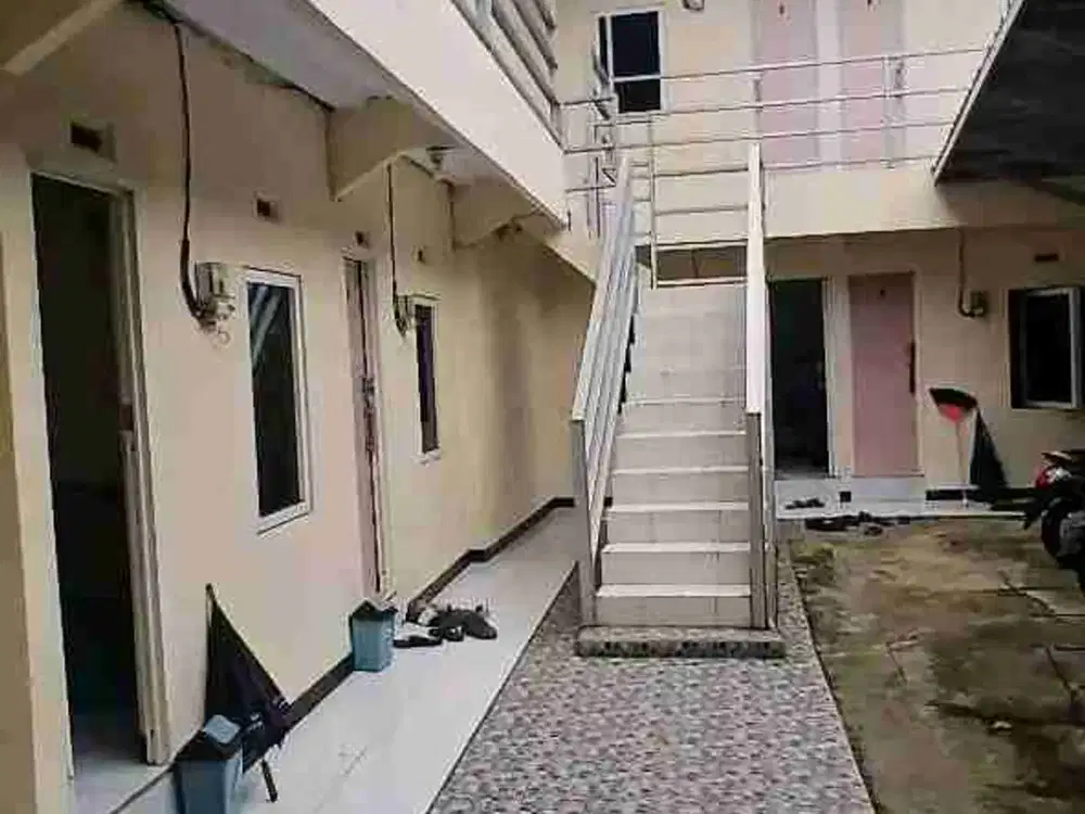 kos2an 2 Lantai ramai ciracas kampung rambutan deket LRT & Terminal