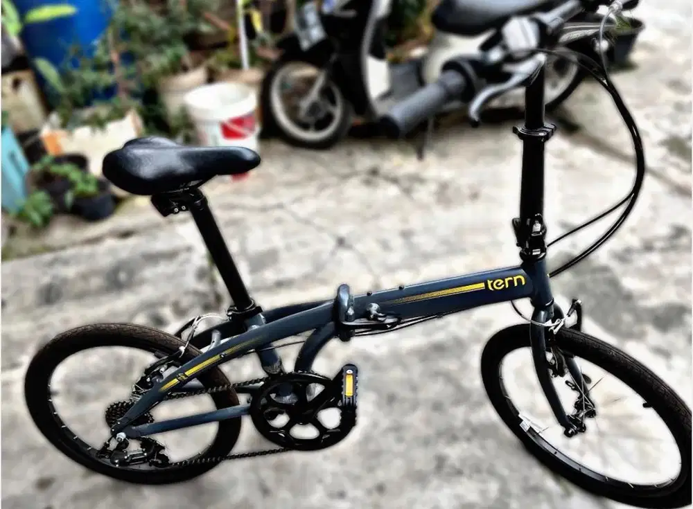 Tern Sepeda Lipat Link B7 Folding Bike Warna Abu Kuning