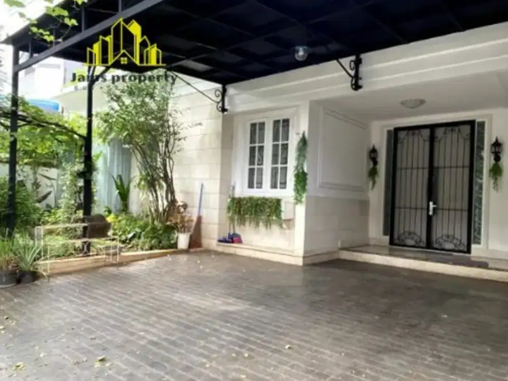 Dijual Rumah Unit Langka Lokasi Paling Premium Jakarta. Selalu Disewa oleh Ekspatriat, 4 Br Luas 500 M2 Private Pool, Menteng Jakarta Pusat