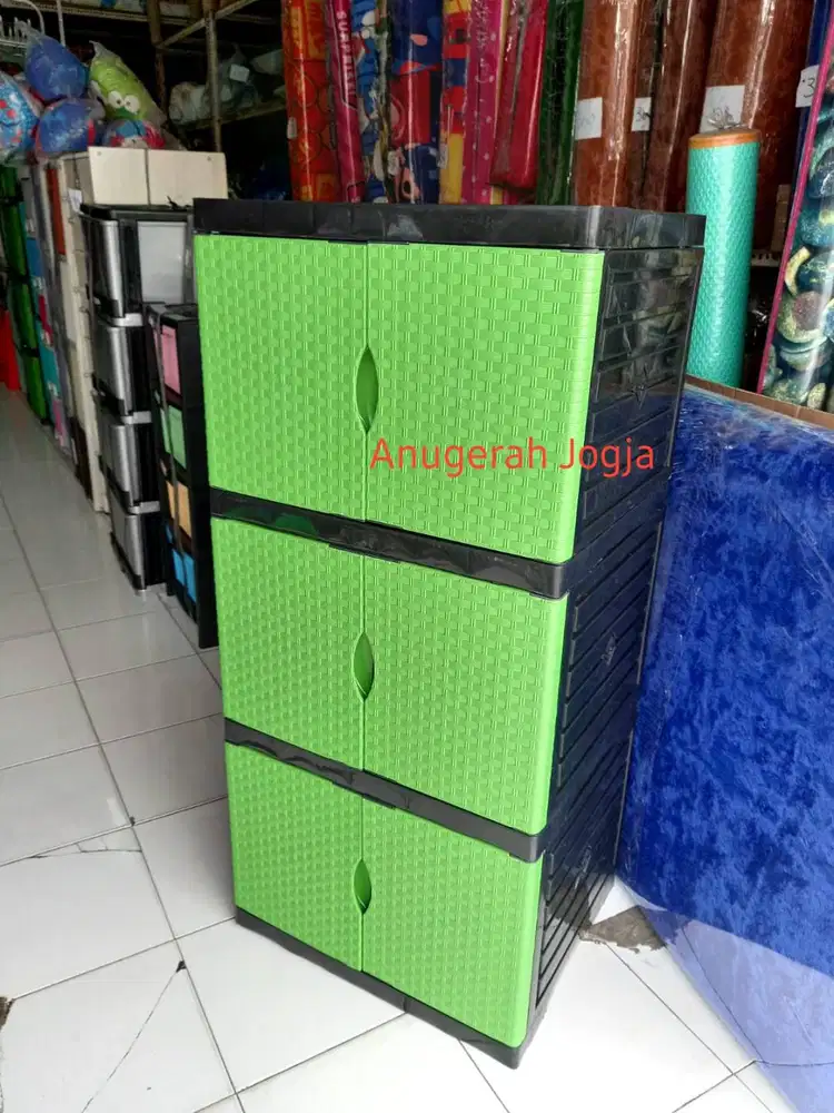 lemari plastik susun 3