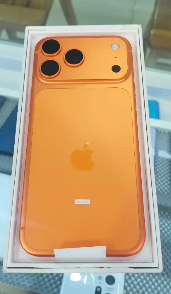 iPhone 17 Promax 512 Cosmic Orange