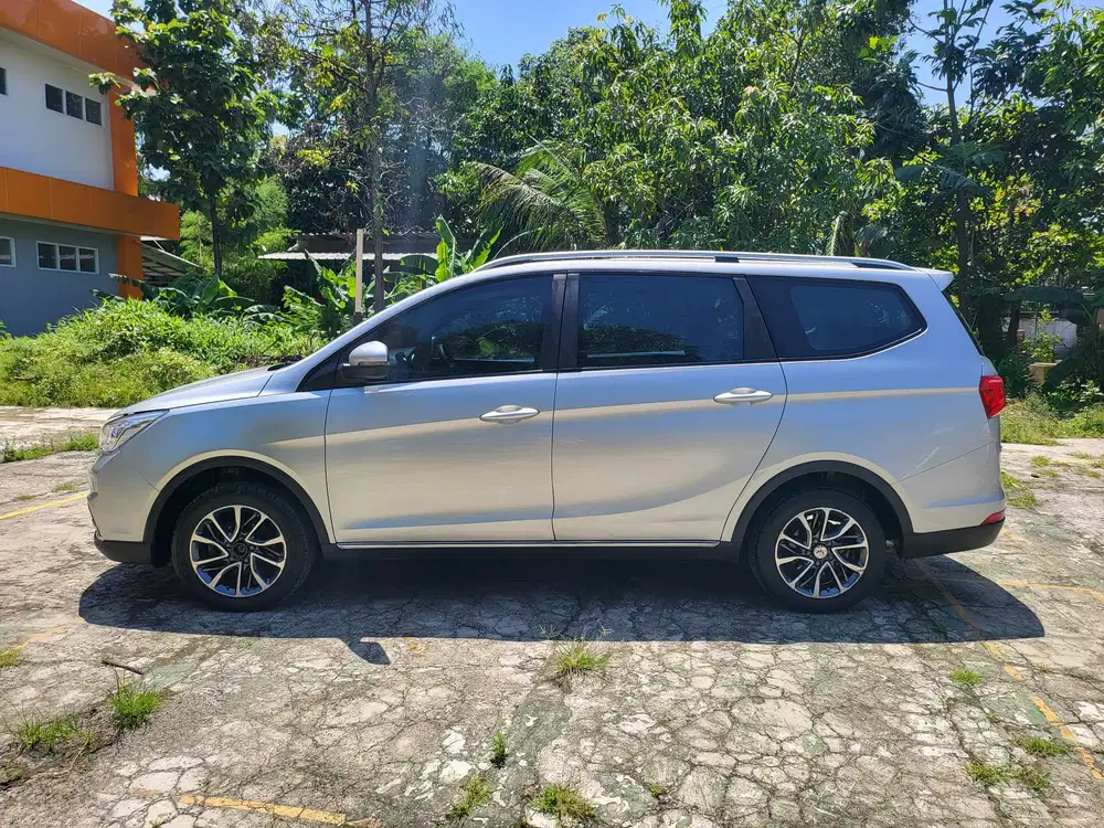 Tdp5jt 3.468 x 47 Wuling Cortez 2018 matic at
