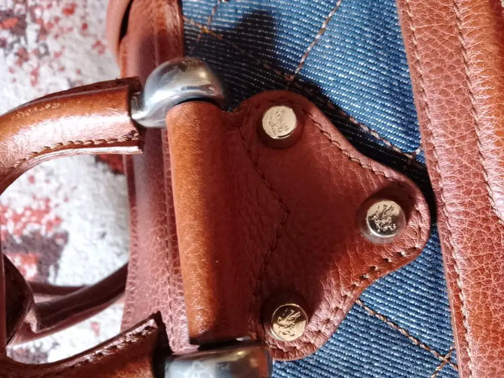 Tas wanita merk blue berry  dan MK