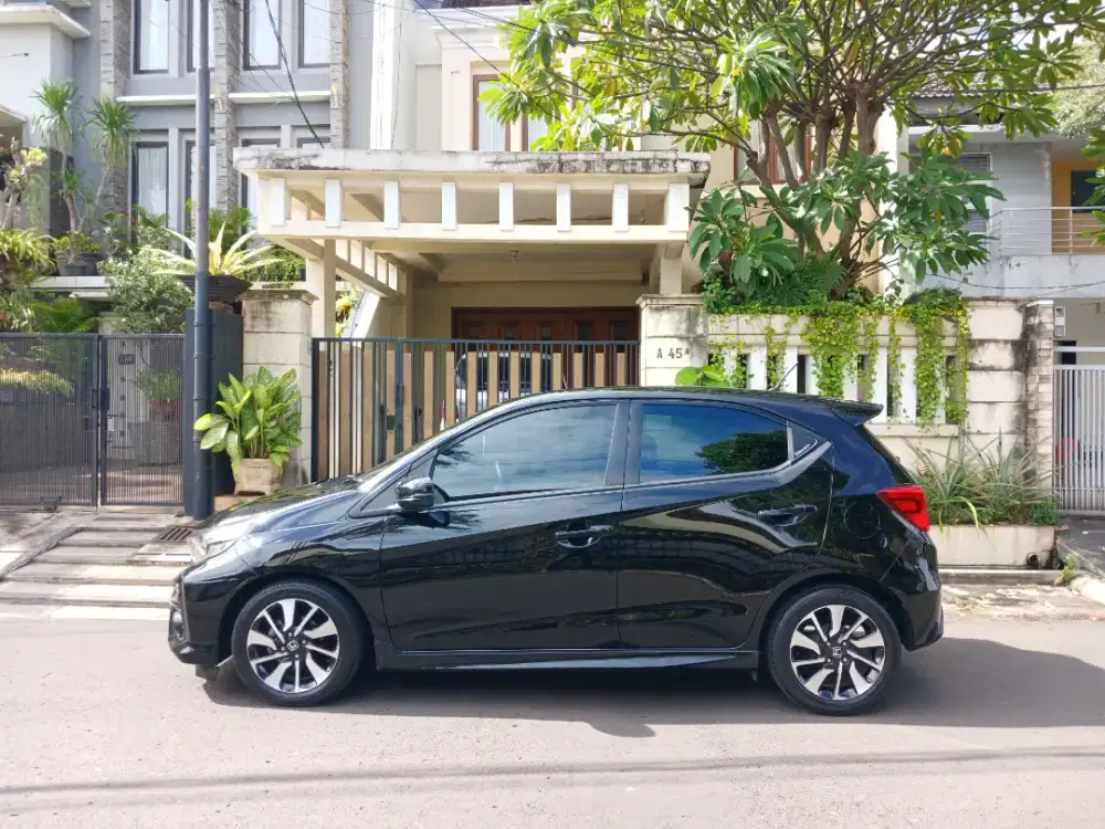 Honda Brio New RS i-vtec Tahun 2019–2020 A/T Orisinil Cat Luar Dalam 