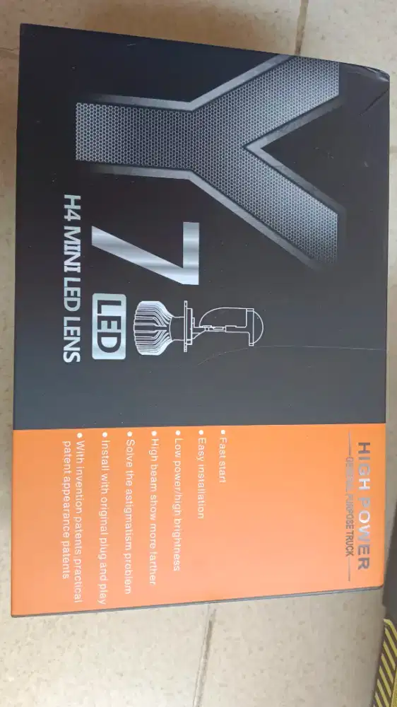 Lampu utama Mobil  Y7D