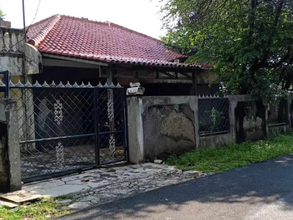 Dijual Murah Bngt Rumah Lama 2 lantai di Pondok Kelapa Duren Sawit Jakarta Timur