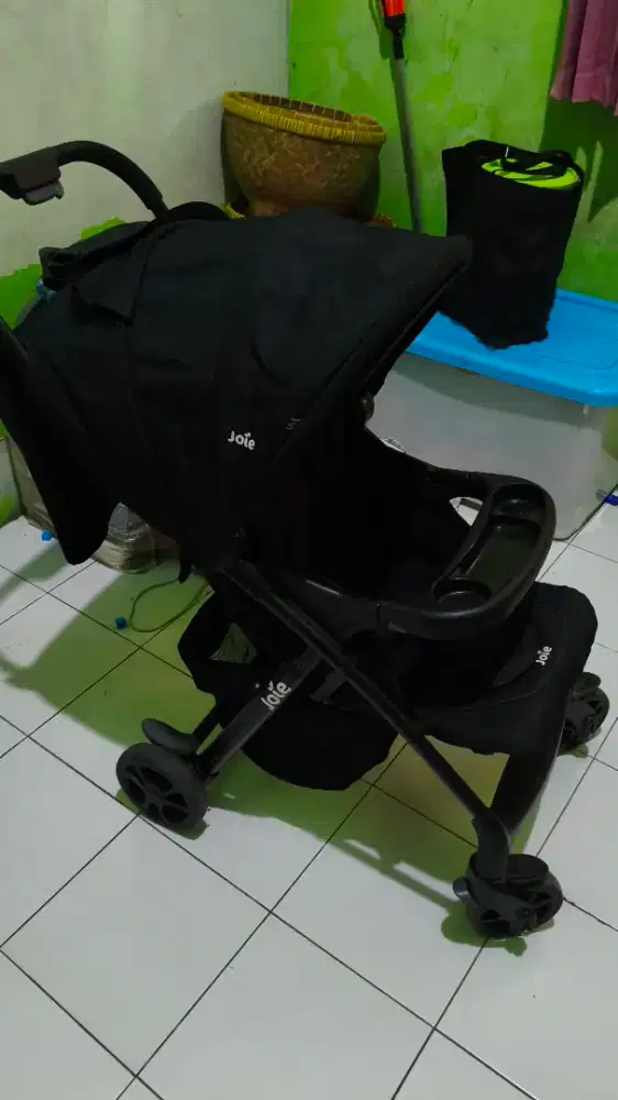 Stroller Bayi merk JOIE