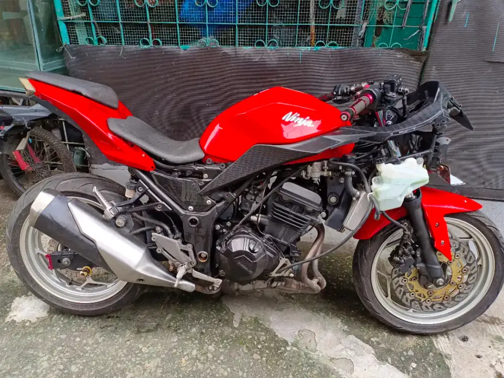 Kawasaki Ninja FI 250CC Dua Silinder Tahun 2015 Mesin Haluss Siap Gass