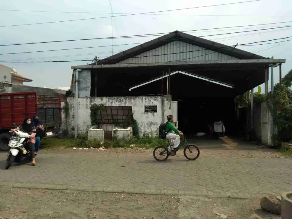 Butuh Cepat Laku, Pabrik atau Gudang, masih aktiv beroperasi, nol jalan raya