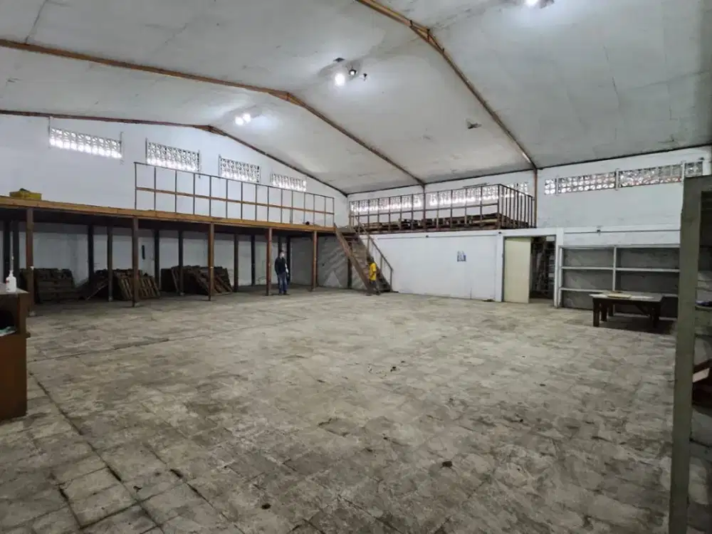 Dijual/Disewakan Gudang di Cibolerang Bandung