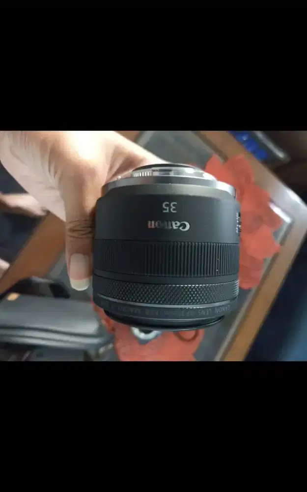 Lensa Canon Macro 35 mm