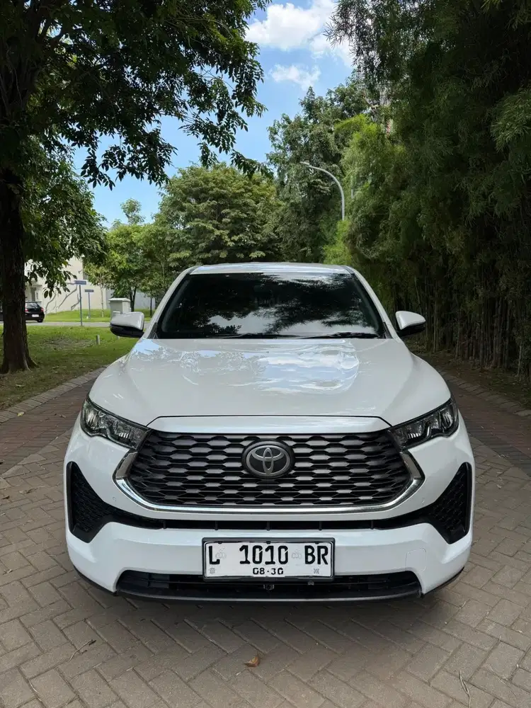Kijang Innova Zenix V