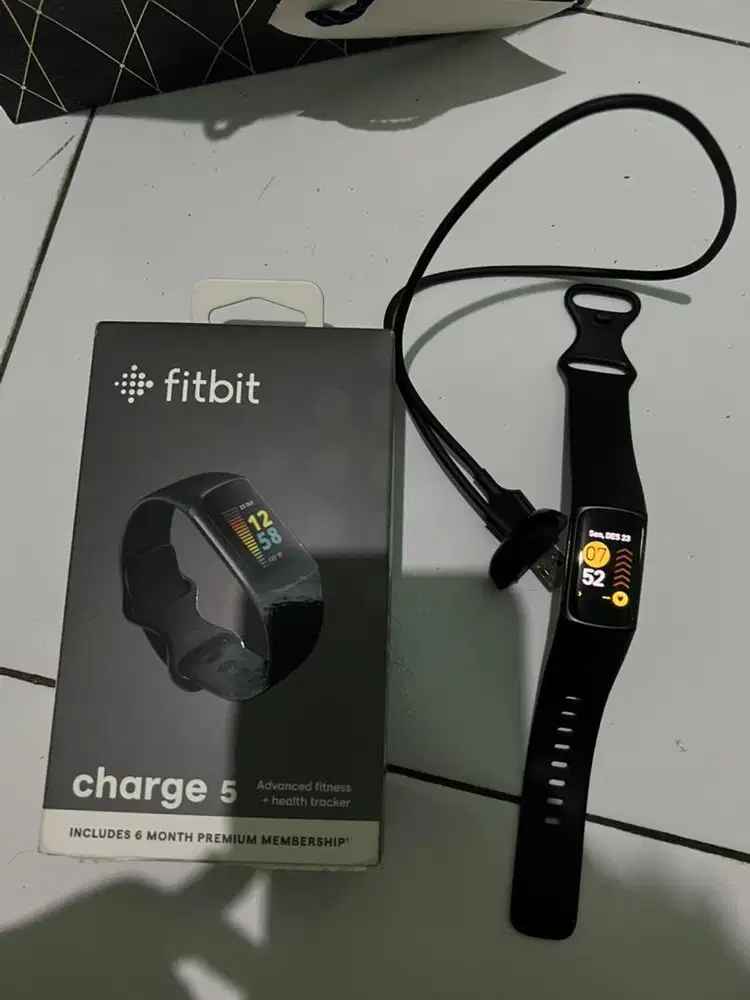 Di jual cepat fitbit chatge 5