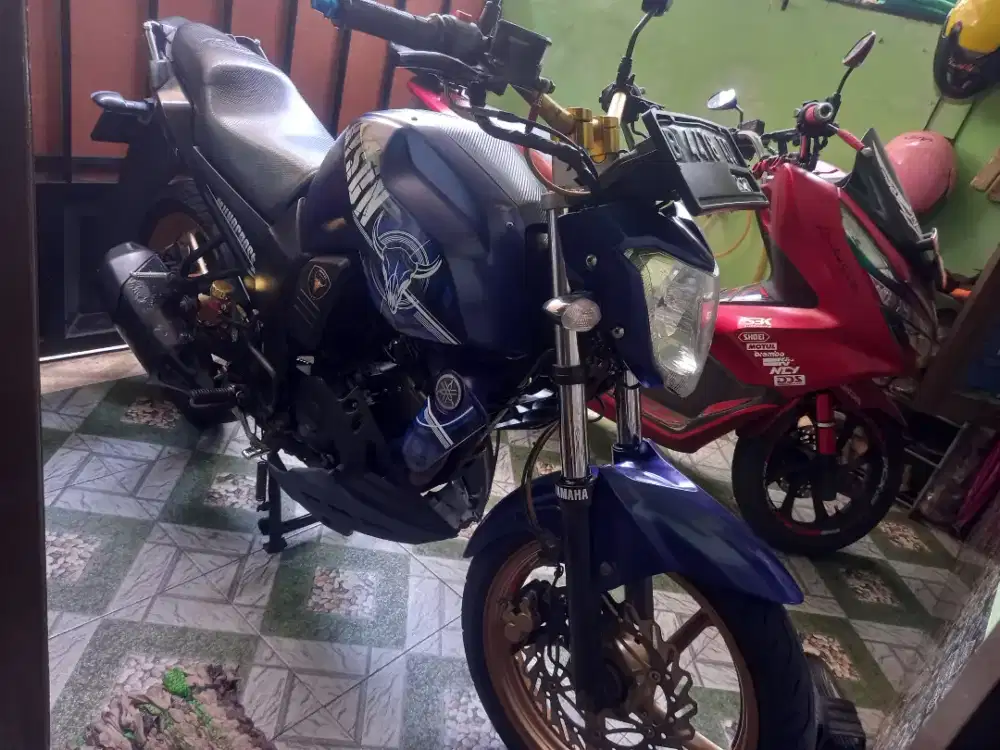 Murah motor laki Yamaha Bison 150cc double disk