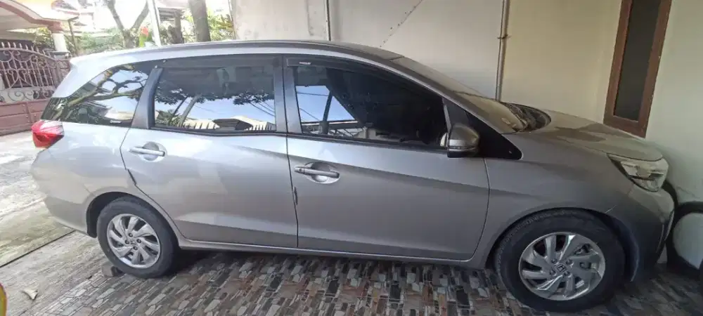 Mobilio E Manual 2017 Silver KM 35.000