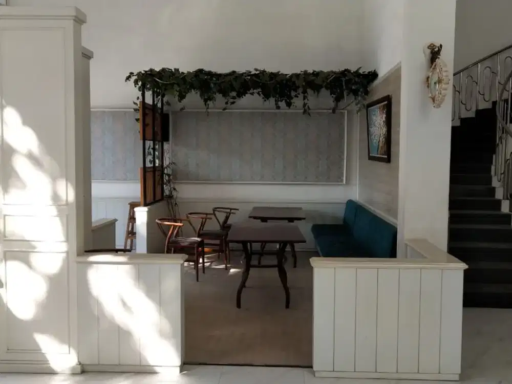 Disewakan PropertI Cocok Untuk Cafe Kantor Resto Jl. Jemursari