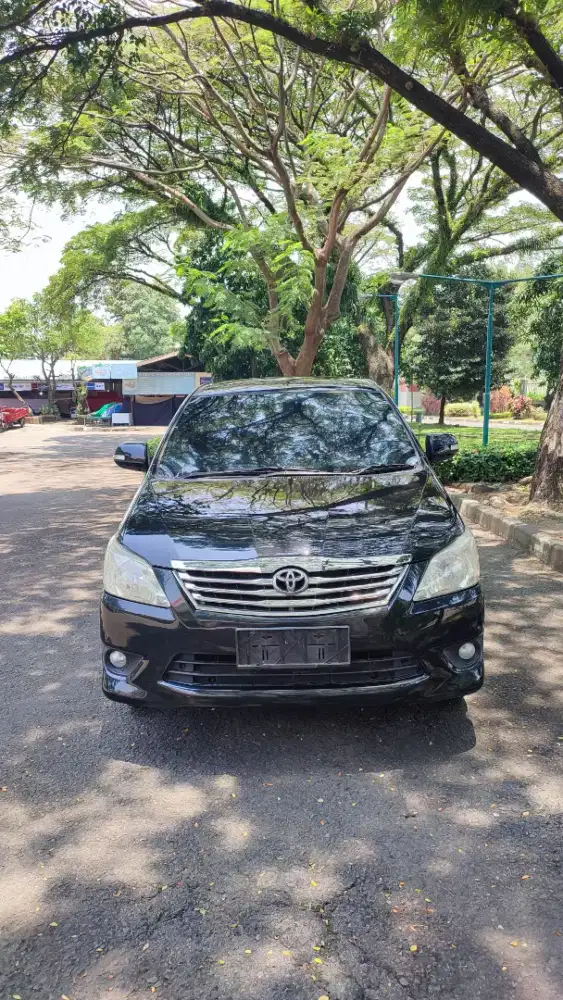 kijang innova Grand new 2012 V Bensin Matic
