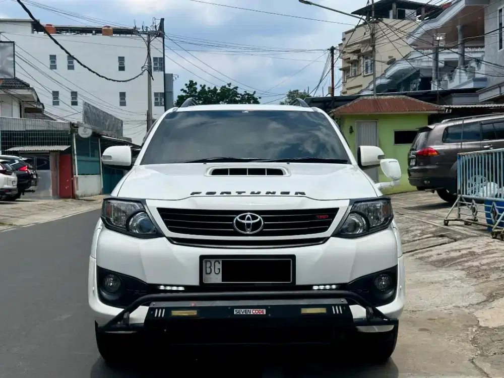 Fortuner VNT TRD Diesel A/T 2015 / 2016 Solar Matic BG Pajak Panjang