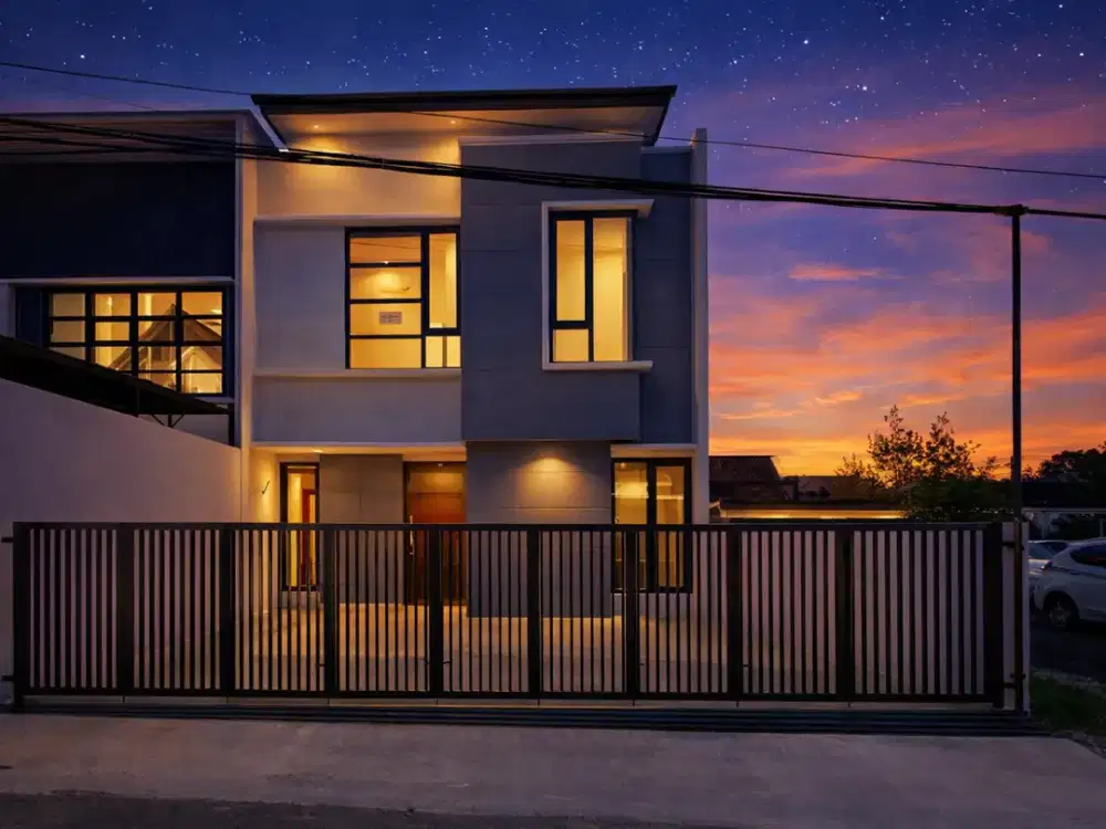 Rumah 2 Lantai Cihanjuang – Tanah Luas, Harga Menarik