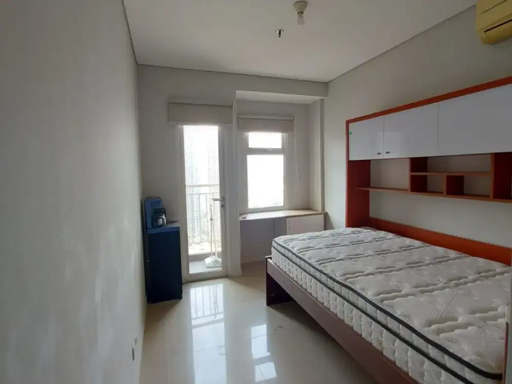 Studio Semi Furnished Apartemen Madison Park - Mall Central Park