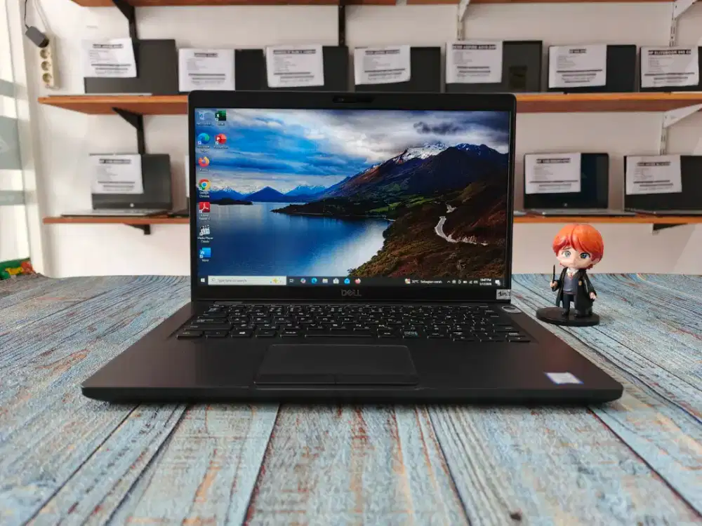Laptop Bekas Dell Latitude 5400/Core i5 Gen-8/RAM 8 GB