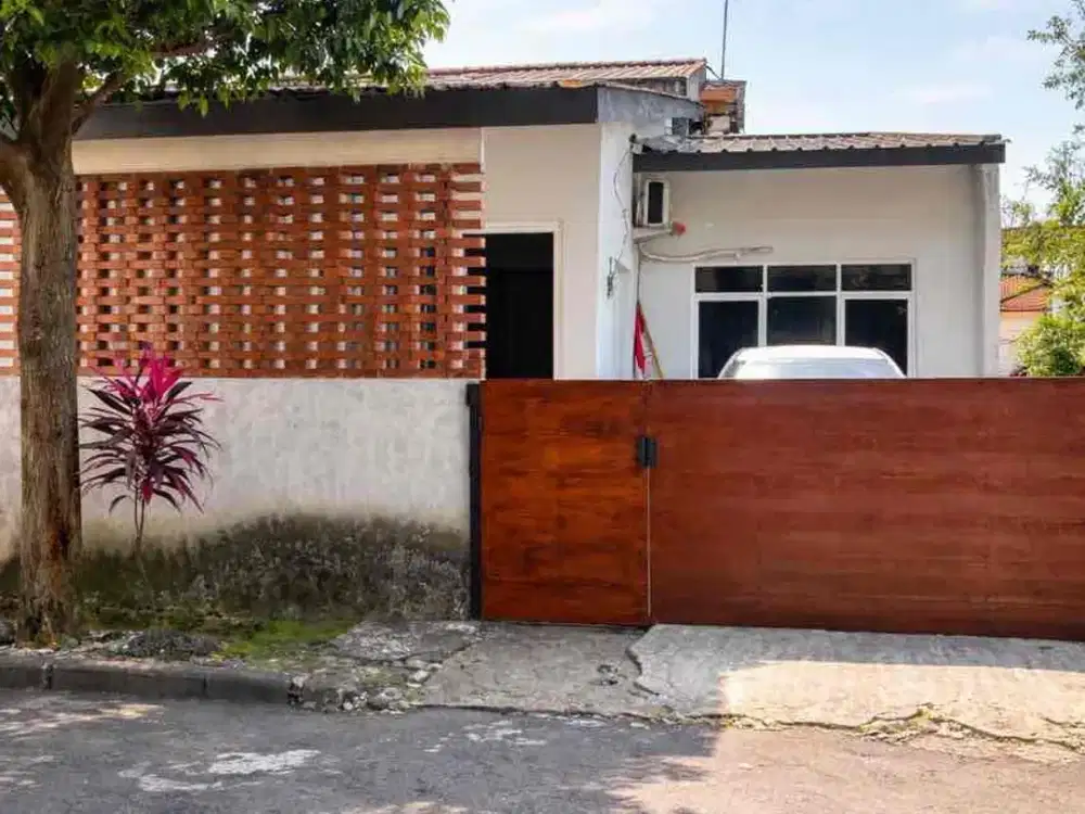 Rumah Harga Terbaik Komplek Cinere Dekat Pintu Tol