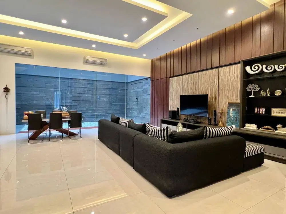 DIJUAL RUMAH CITRALAND FULL FURNISH SIAP HUNI CULDESAC ADA POWDER ROOM