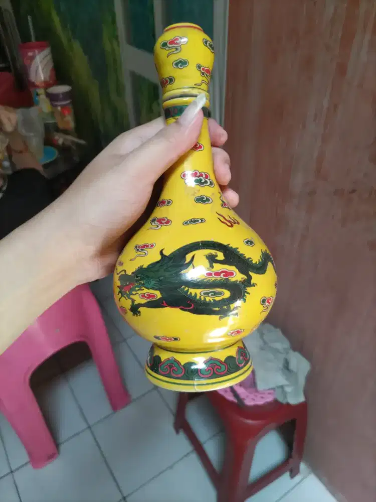 Guci Naga Hijau Motif awan