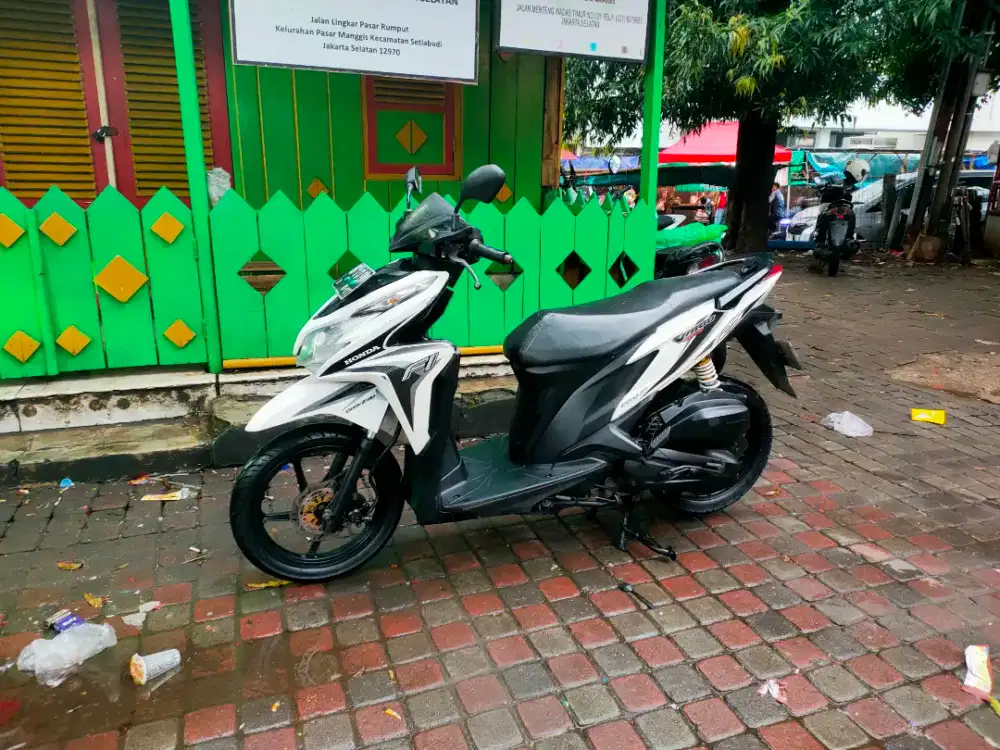 Honda Vario KZR 125cc PGM-FI Thn 2014