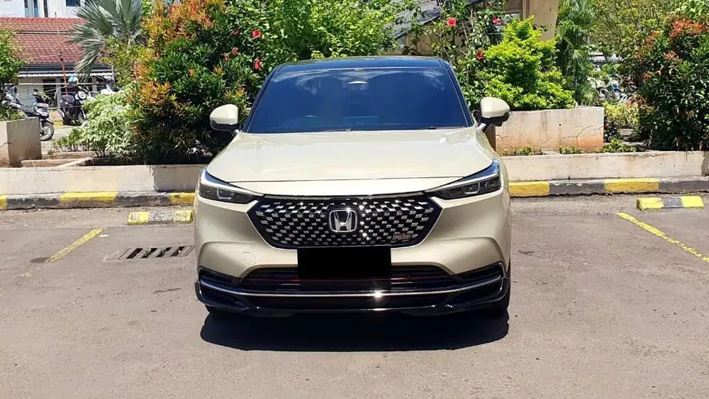 Honda HR-V Turbo RS 1.5 Sensing 2023 AT Coklat Low Km.17rb