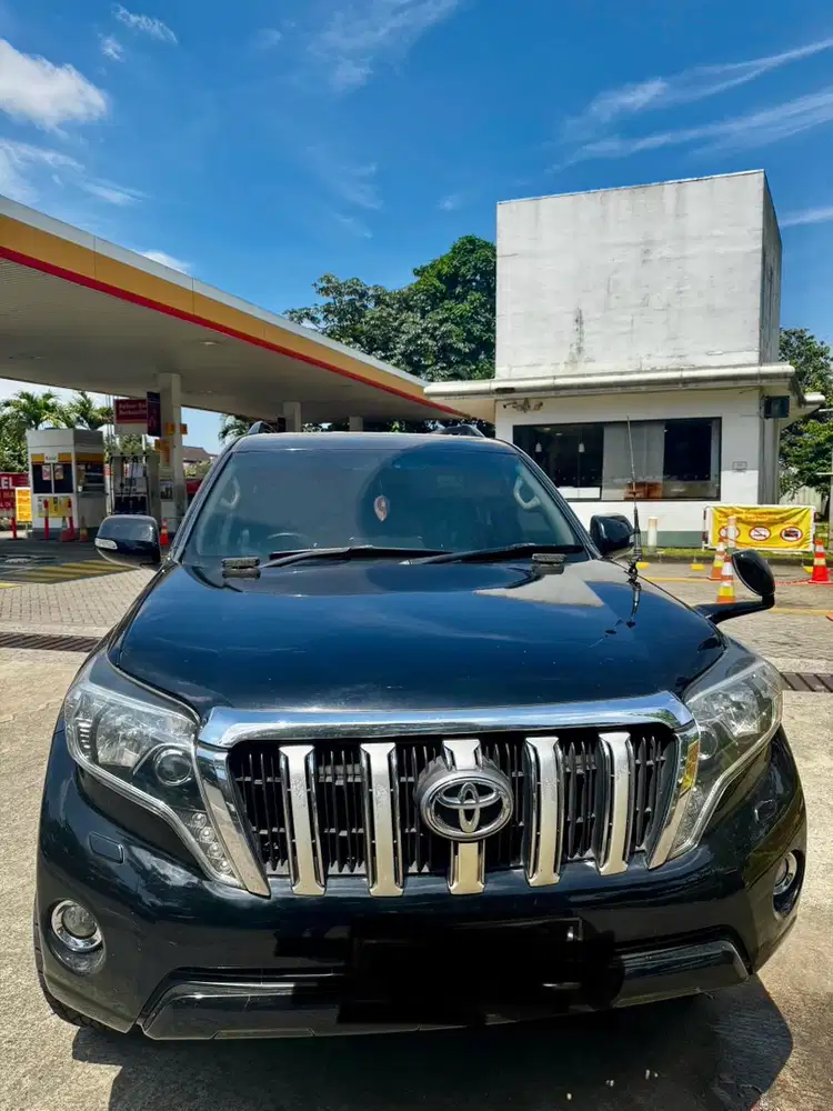 Land cruiser prado 2013 jual cepat kondisi bagus