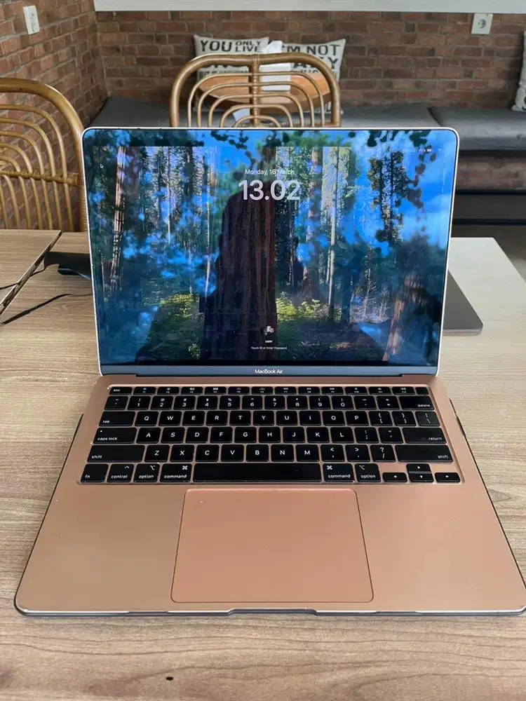 Macbook Air 2020 i5 8/512GB Rosegold
