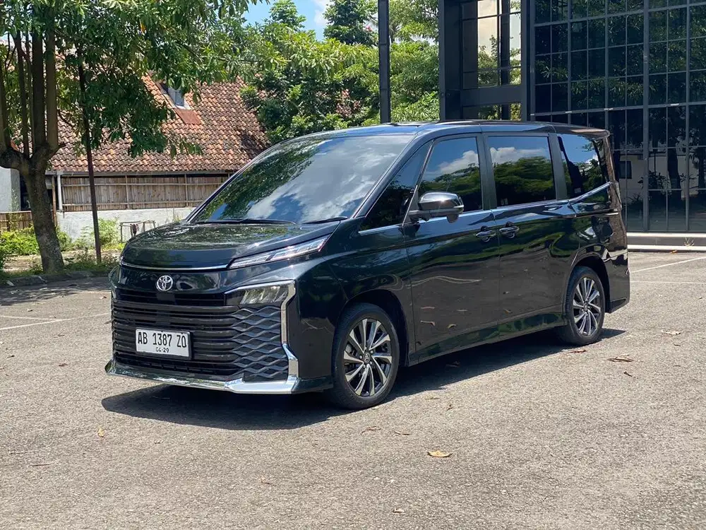 (Km18rb)VOXY 2024/2025