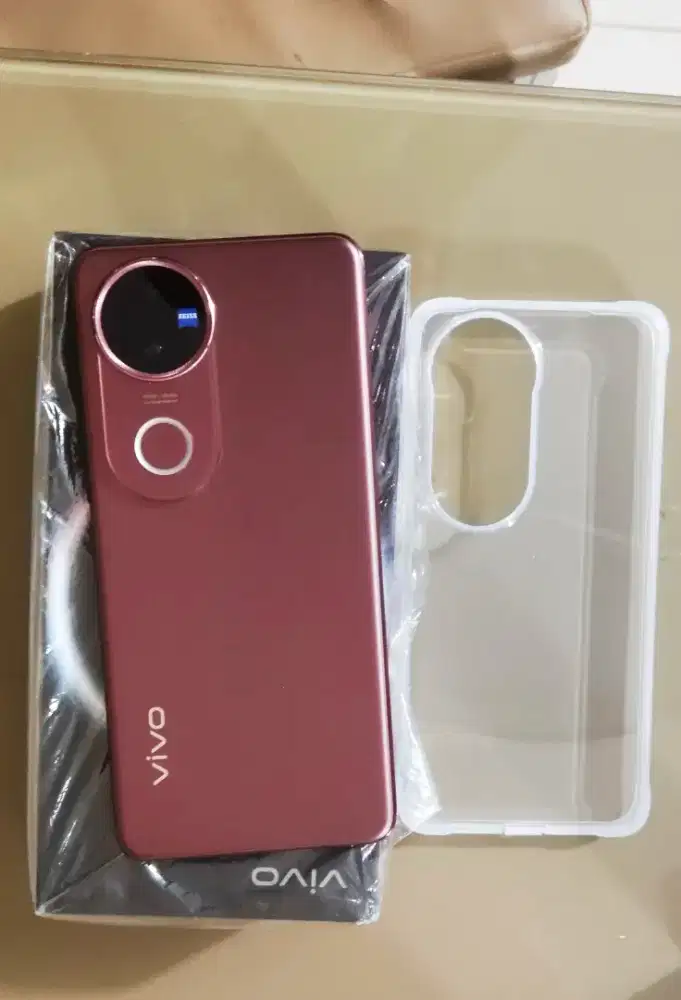 VIVO V50 RAM 12 GB + 256 GB Baterai 6000 mAh