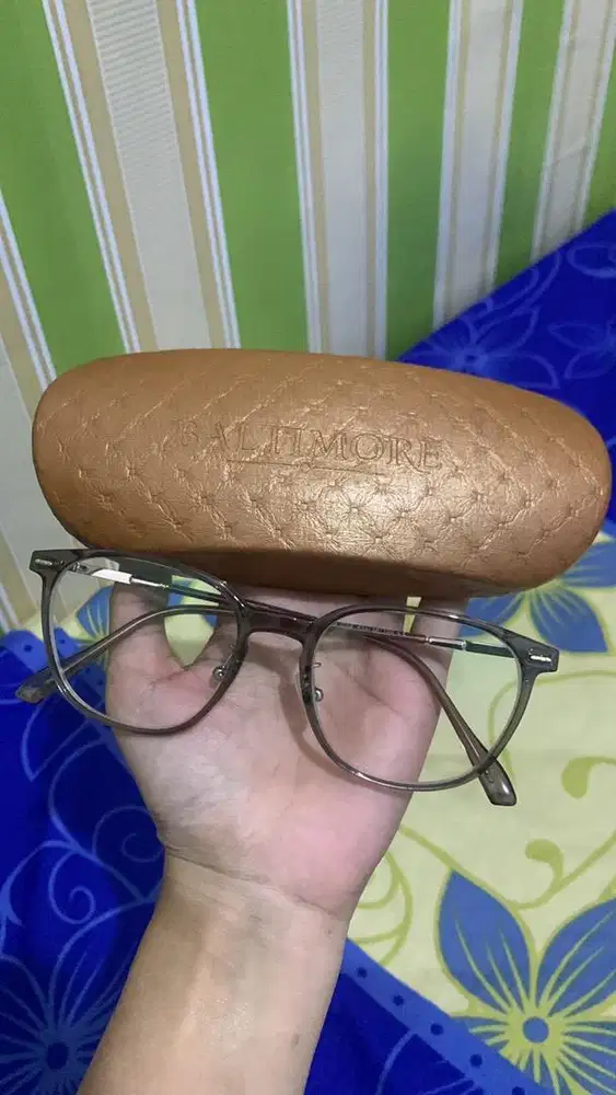 Di jual Frame dan lensa kacamata merk Baltimore