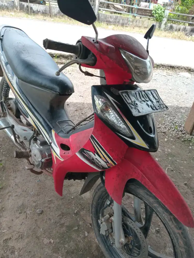 DIJUAL SUZUKI SMASH MERAH HITAM 2007
