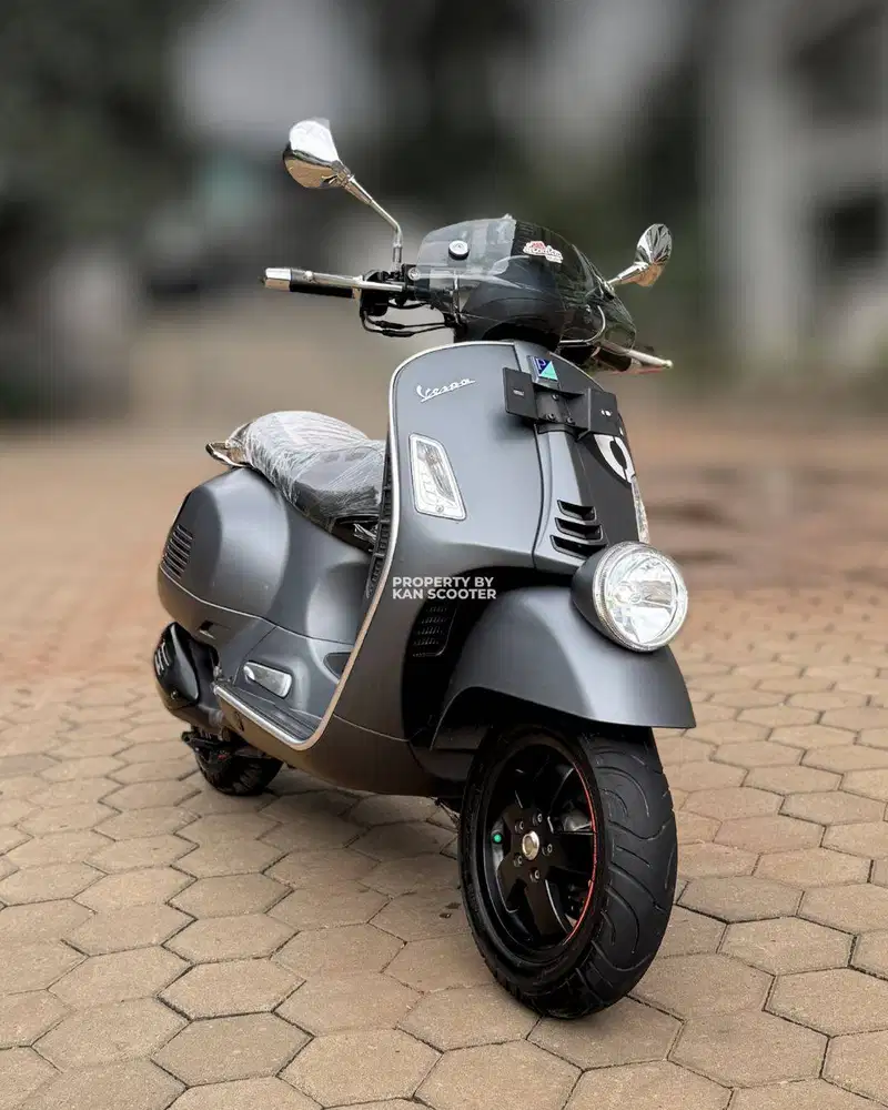 VESPA GTV SEI GIORNI II EDITION 300 HPE 2022 TERMURAH