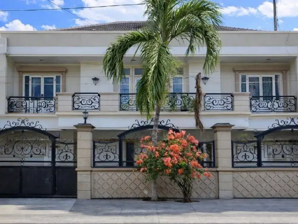 Rumah Dharmahusada Indah Strategis • Siap Huni • Marmer • Langka