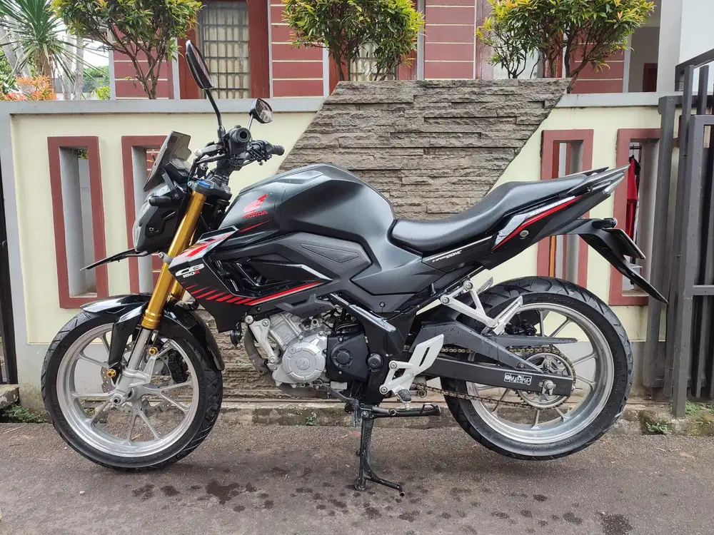 JUAL CB 150R STREETFIRE TAHUN 2022