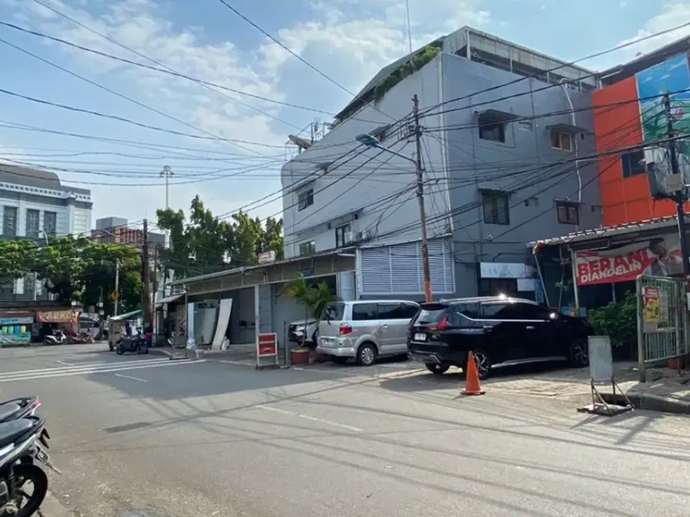 Jarang Ada!, Ruko Siap Pakai Lokasi Strategis Jl Sunan Sedayu, Rawamangun, Jakarta Timur
