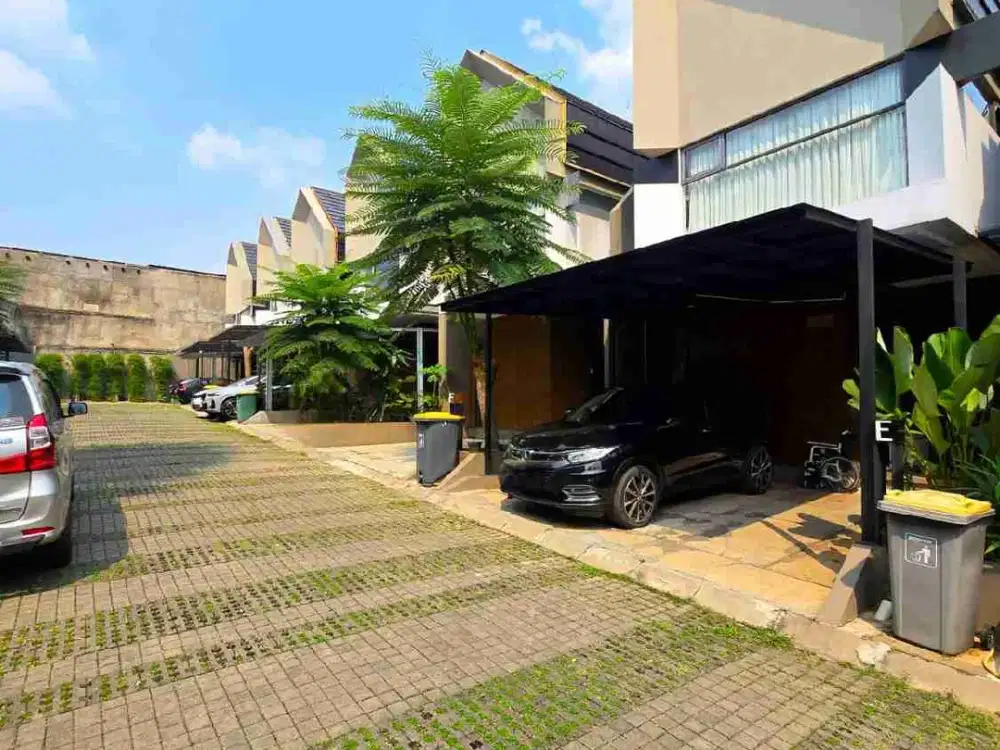 dijual rumah second terawat di cluster bambu apus cipayung jakarta timur