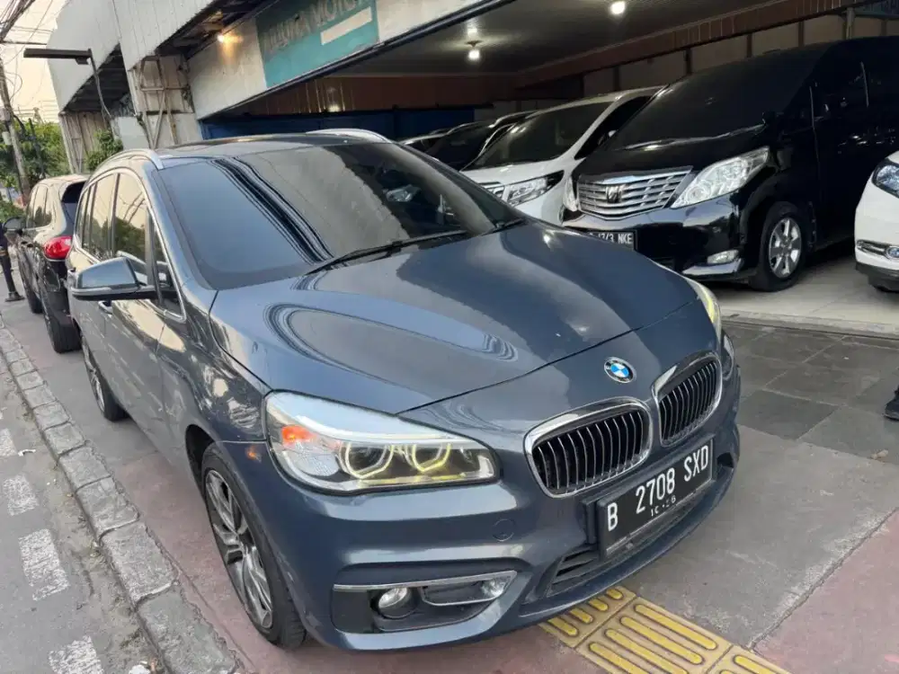 Bmw 218i GT th 2015 AT panoramic